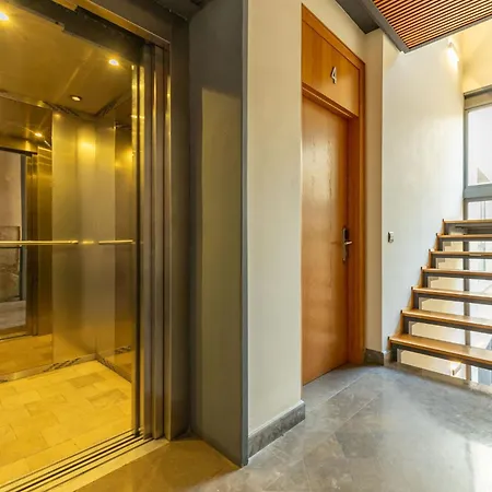 La Maestranza Charming One Or Two Bedrooms Apartments By Ocityzen Seville Exterior photo