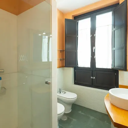 La Maestranza Charming One Or Two Bedrooms Apartments By Ocityzen Seville Exterior photo