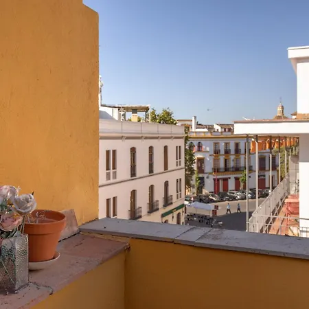 La Maestranza Charming One Or Two Bedrooms Apartments By Ocityzen Seville Exterior photo