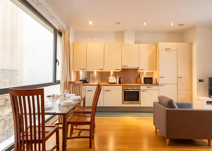 La Maestranza Charming One Or Two Bedrooms Apartments By Ocityzen