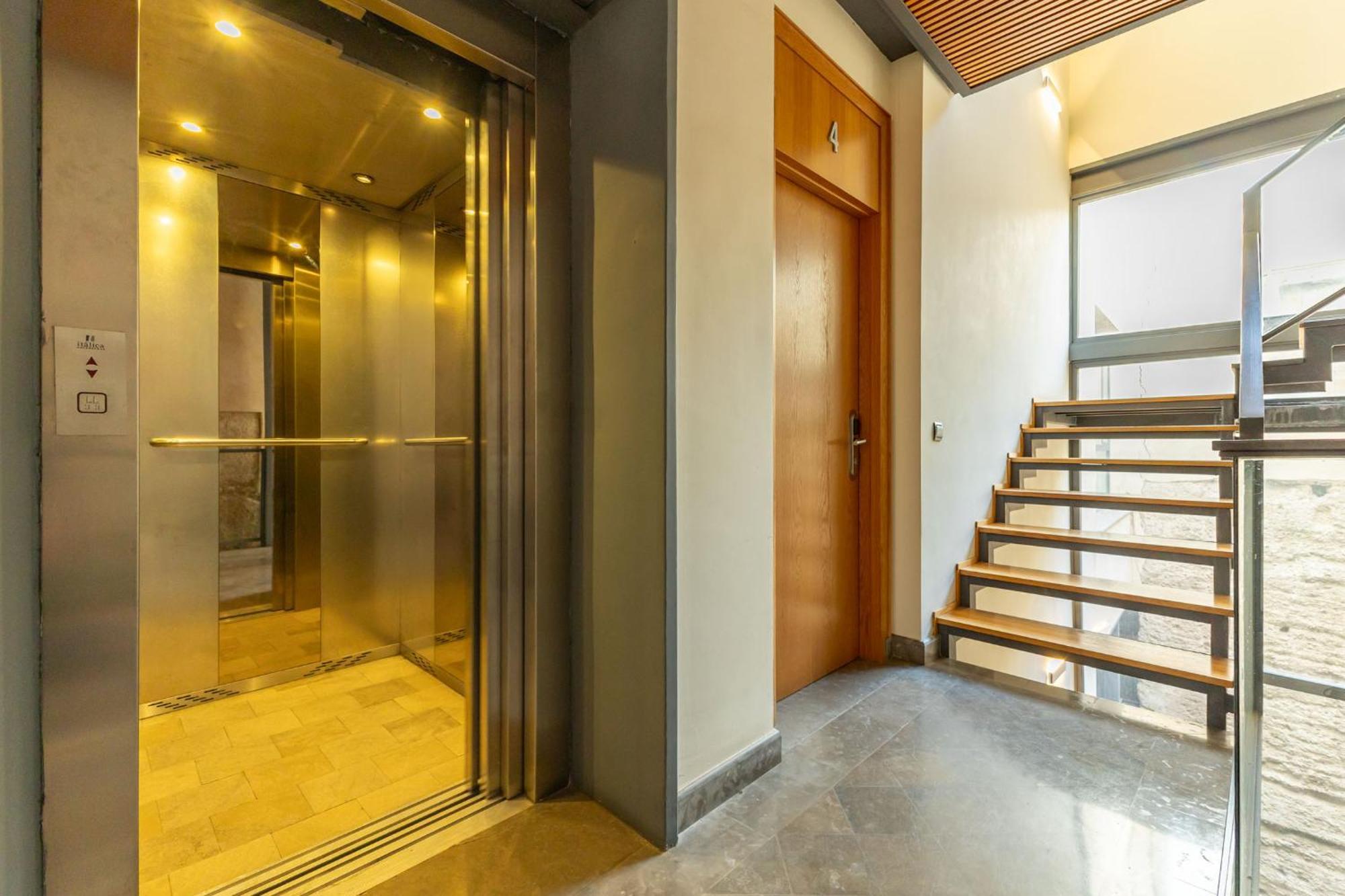 La Maestranza Charming One Or Two Bedrooms By Ocityzen Apartment *